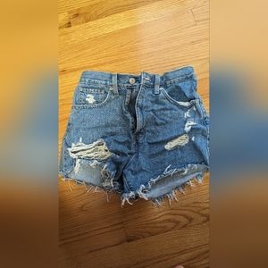 Levis high waisted mom shorts - 27